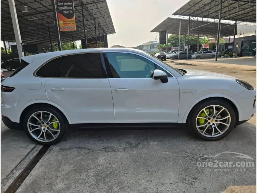 2020 Porsche CAYENNE E-Hybrid SUV
