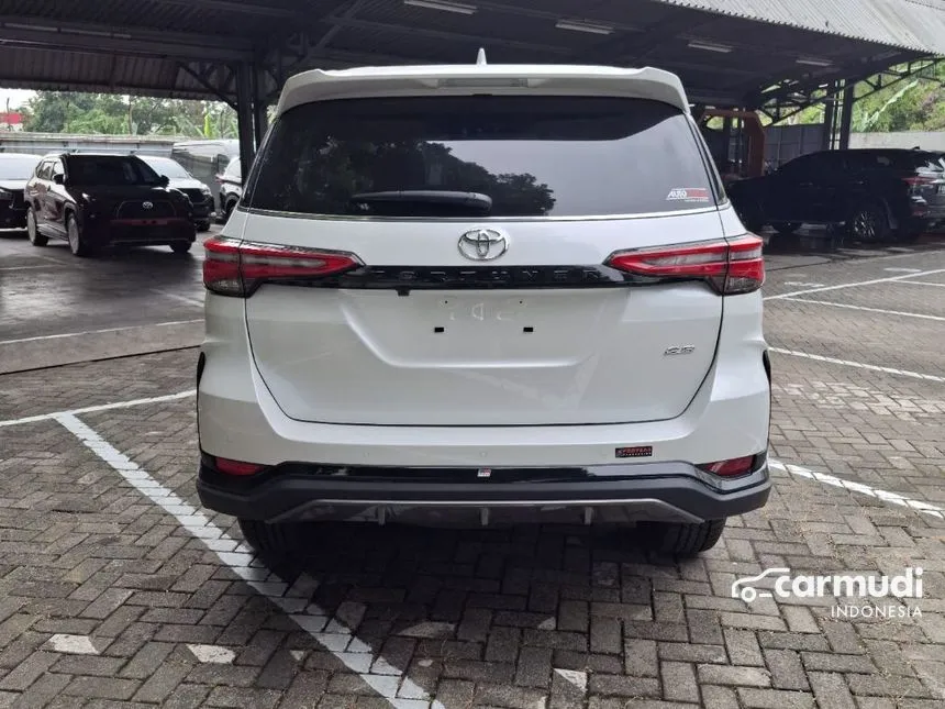 2024 Toyota Fortuner GR Sport SUV