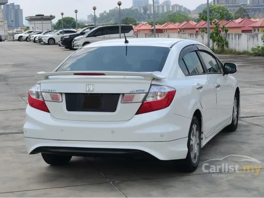 2013 Honda Civic Hybrid Sedan