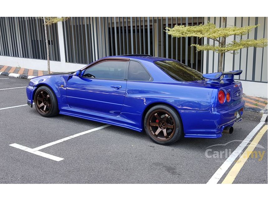 Nissan skyline 2004