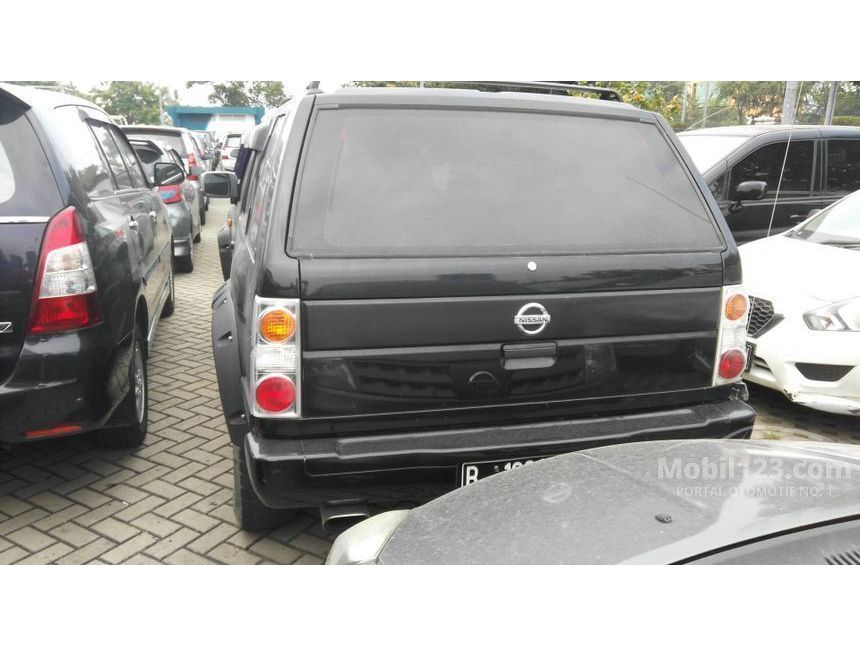 Jual Mobil Nissan Terrano 2004 Spirit S2 2.4 di DKI 