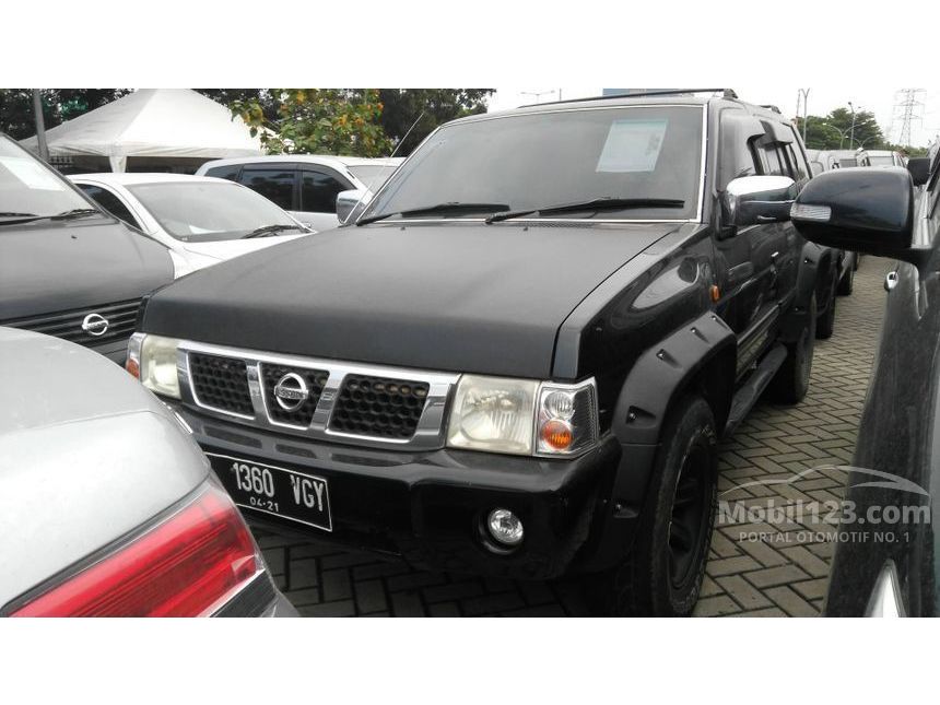 Jual Mobil Nissan Terrano 2004 Spirit S2 2.4 di DKI 