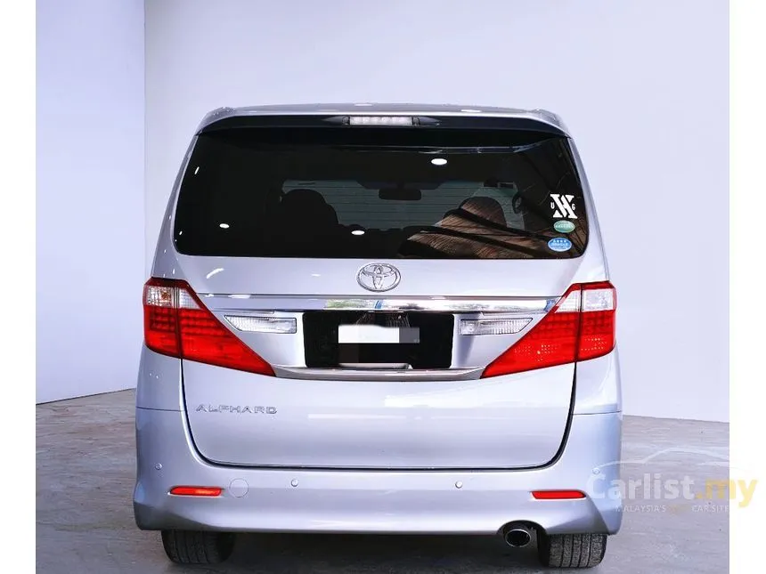 2013 Toyota Alphard 240G MPV