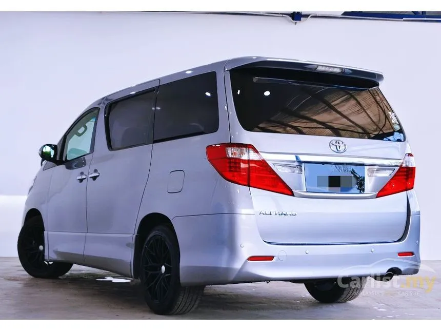 2013 Toyota Alphard 240G MPV