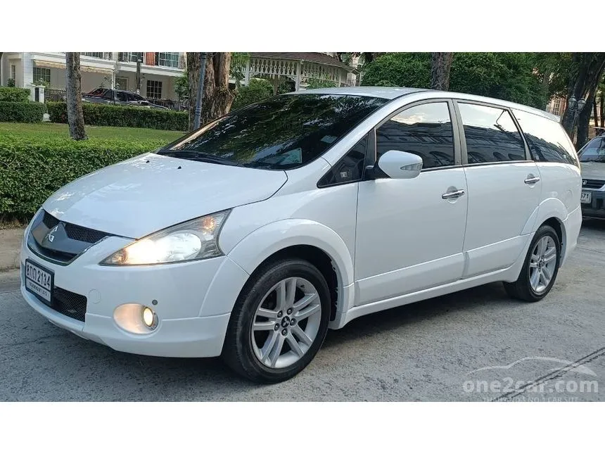 2010 Mitsubishi SPACE WAGON GT Wagon