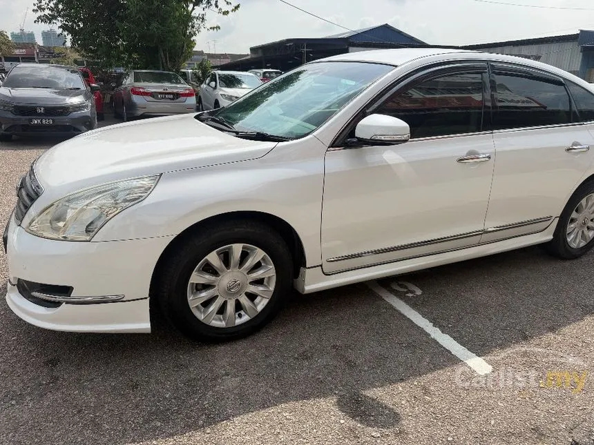 2013 Nissan Teana XE Luxury Sedan