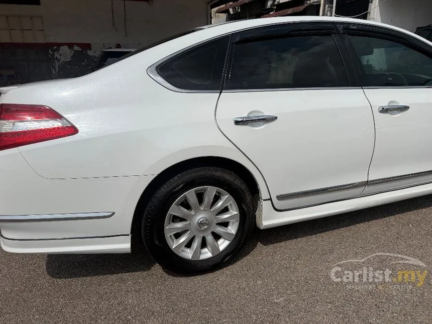 2013 Nissan Teana XE Luxury Sedan