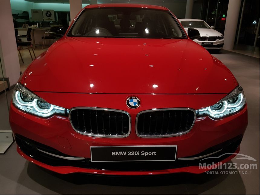 Jual Mobil  BMW 320i 2019 Sport  2 0 di  DKI Jakarta  