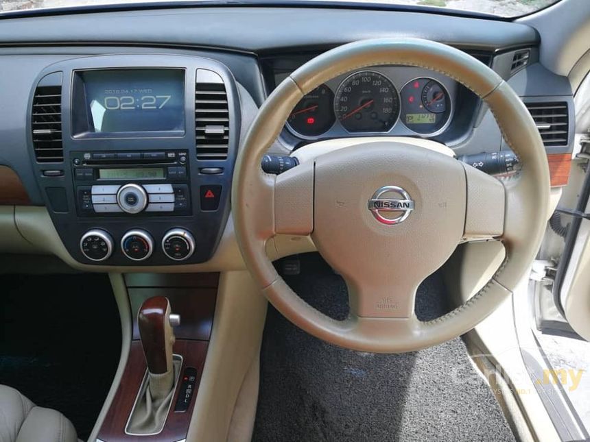 2010 Nissan Sylphy Luxury Navi Sedan