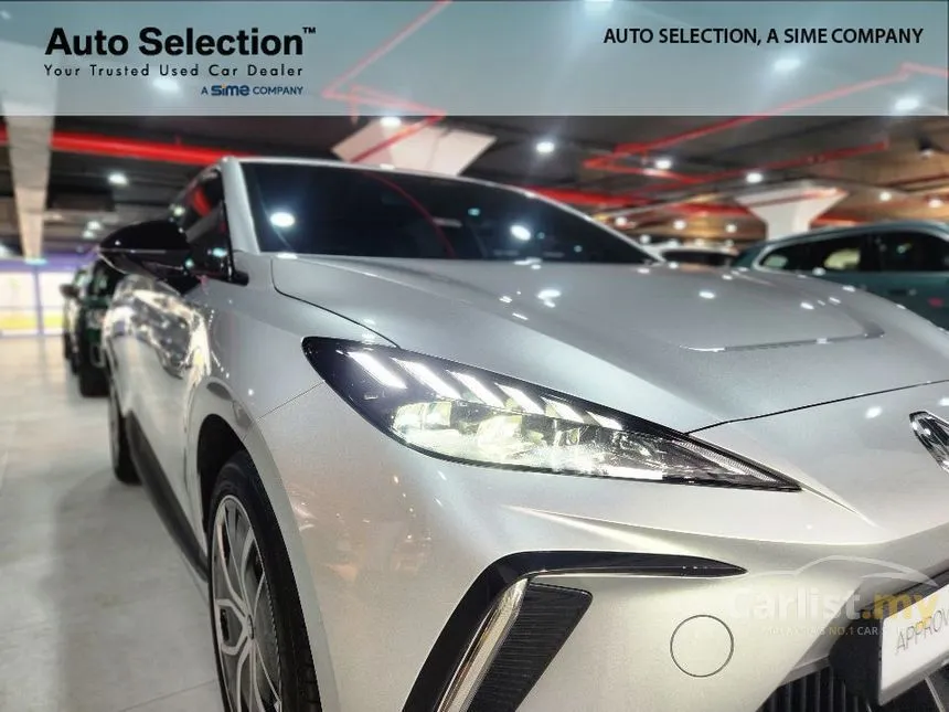 2024 MG 4 Lux Extended Range Hatchback