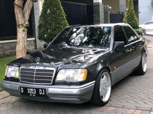 1994 Mercedes-Benz E320 3.2 3.2 Automatic Sedan