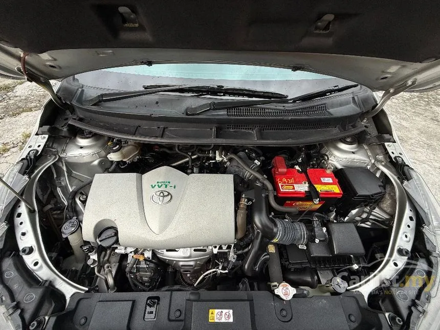 2022 Toyota Yaris E Hatchback