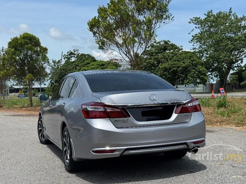 2018 Honda Accord VTi-L Sedan
