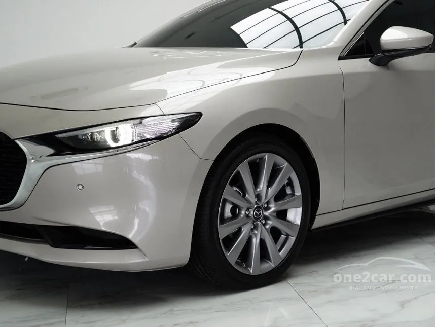 2022 Mazda 3 SP Sedan