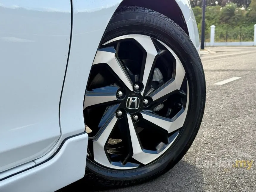 2016 Honda Accord VTi-L Sedan