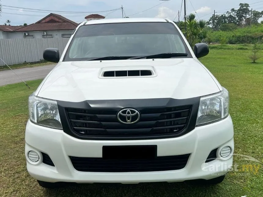 2015 Toyota Hilux Single Cab Pickup