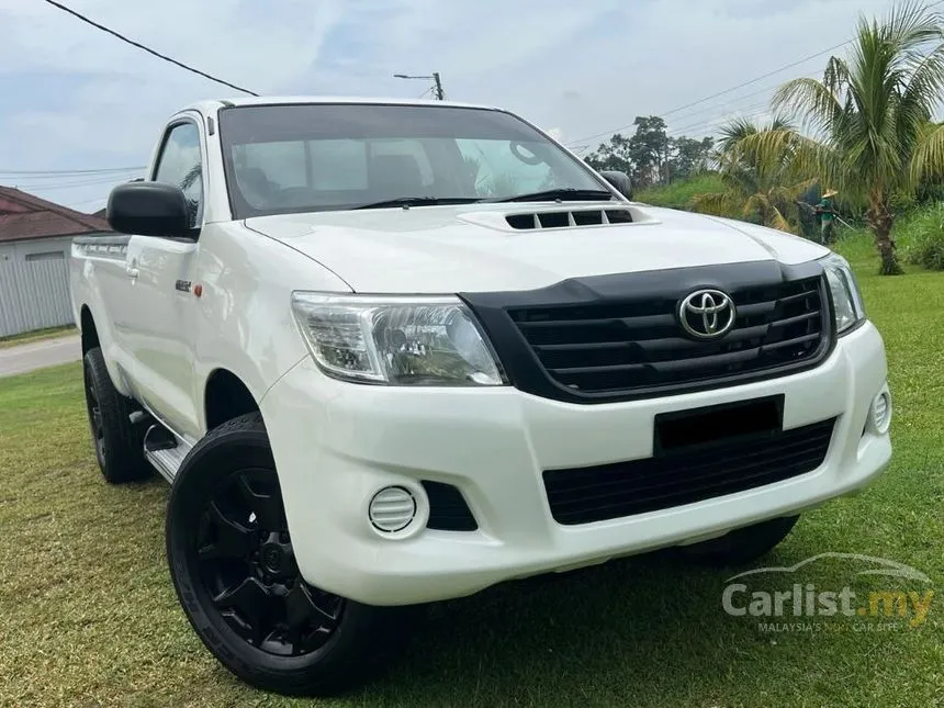 2015 Toyota Hilux Single Cab Pickup