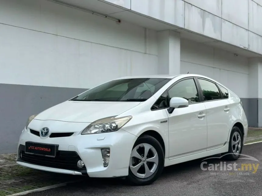 2012 Toyota Prius Luxury Hatchback