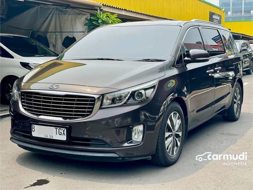 2017 KIA Grand Sedona MPV