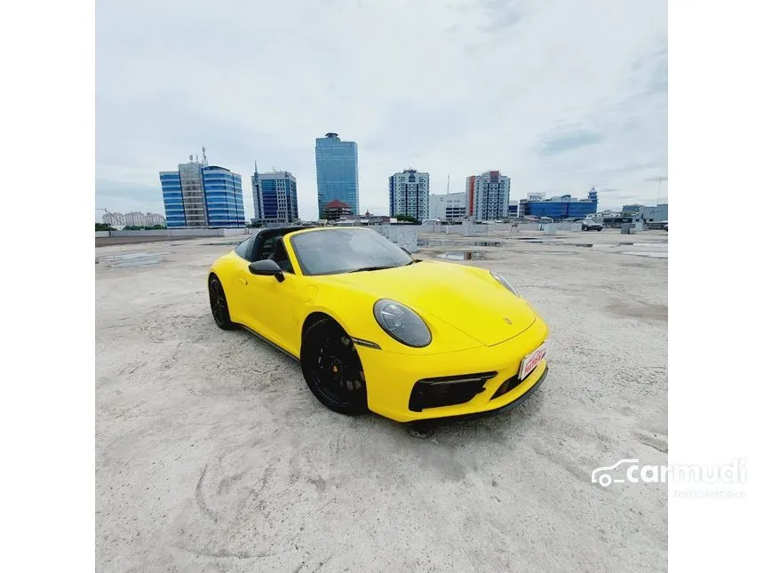 2023 Porsche 911 Targa 4 GTS Coupe