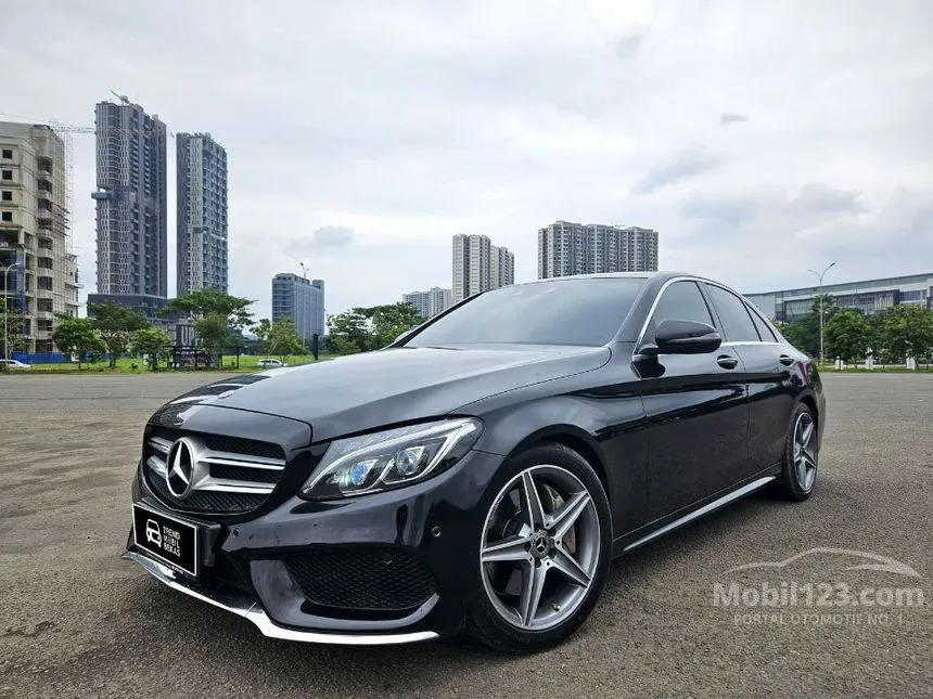 2018 Mercedes-Benz C300 AMG Line Sedan