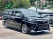 Recon 2019 Toyota Voxy 2.0 ZS Kirameki Edition-POWER DOOR,7 SEATER CAPTAIN SEAT,PUSH START BUTTON,2 TONE INTERIOR,AUCTION REPORT READY. - Cars for sale
