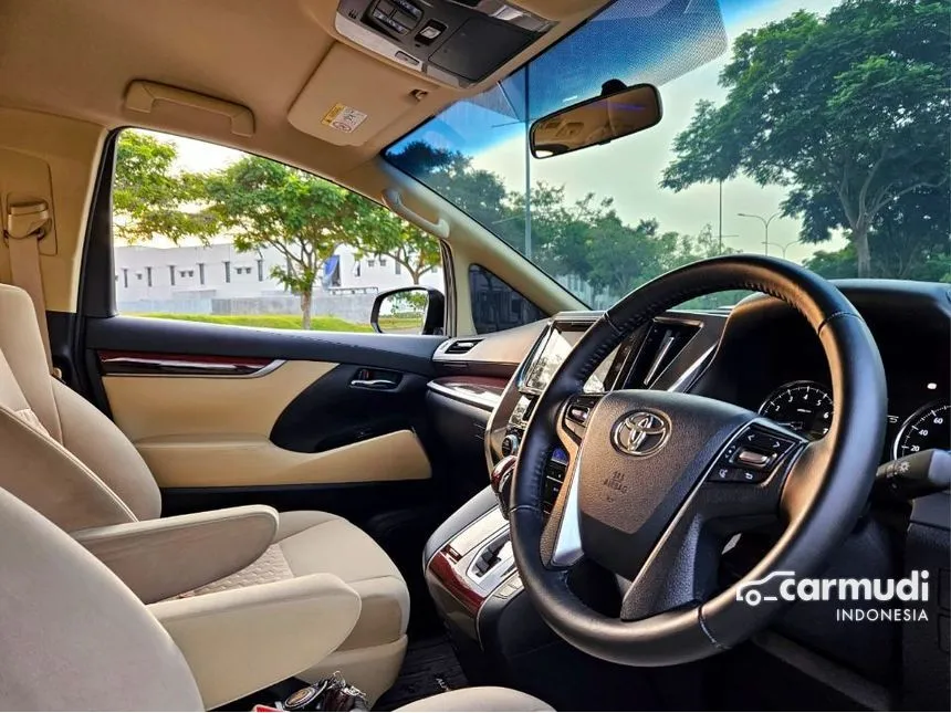 2016 Toyota Alphard X MPV