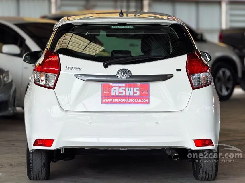 2014 Toyota YARIS E Hatchback