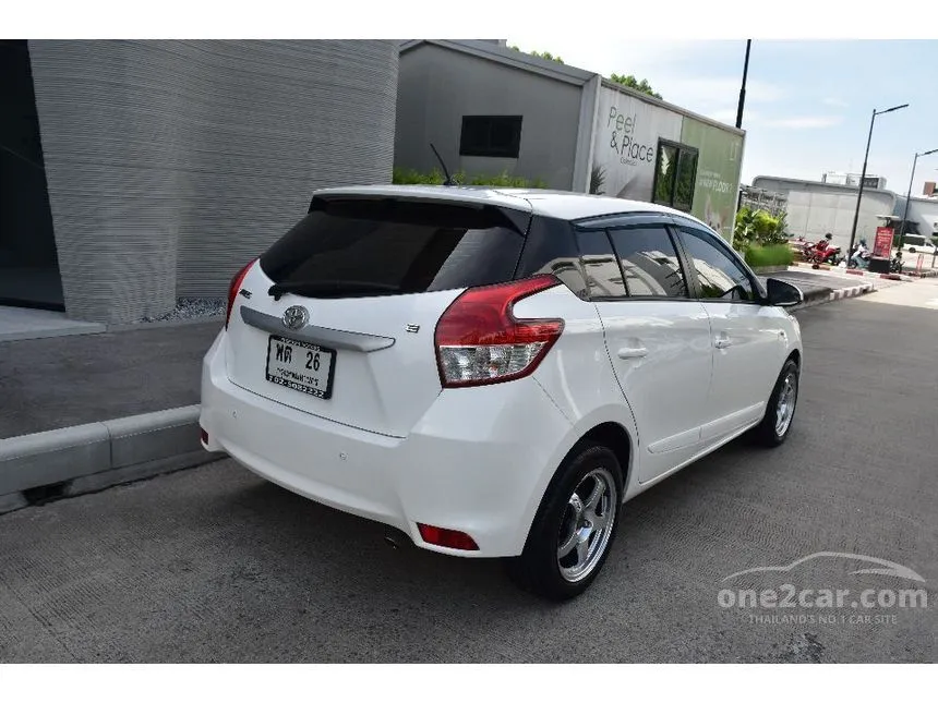 2014 Toyota YARIS E Hatchback