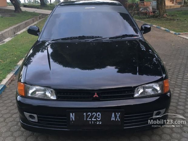 Mitsubishi Lancer Mobil Bekas Baru dijual di Indonesia 