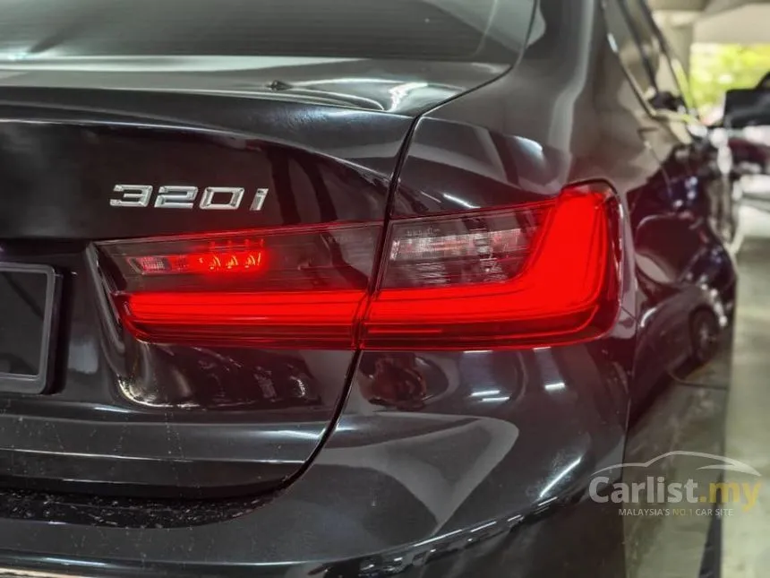 2021 BMW 320i Sport Sedan