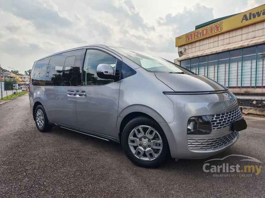 2022 Hyundai Staria Premium MPV