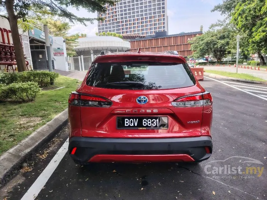 2022 Toyota Corolla Cross Hybrid SUV