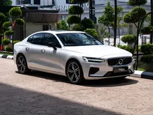 2020 Volvo S60 2.0 Recharge T8 R-Design Sedan