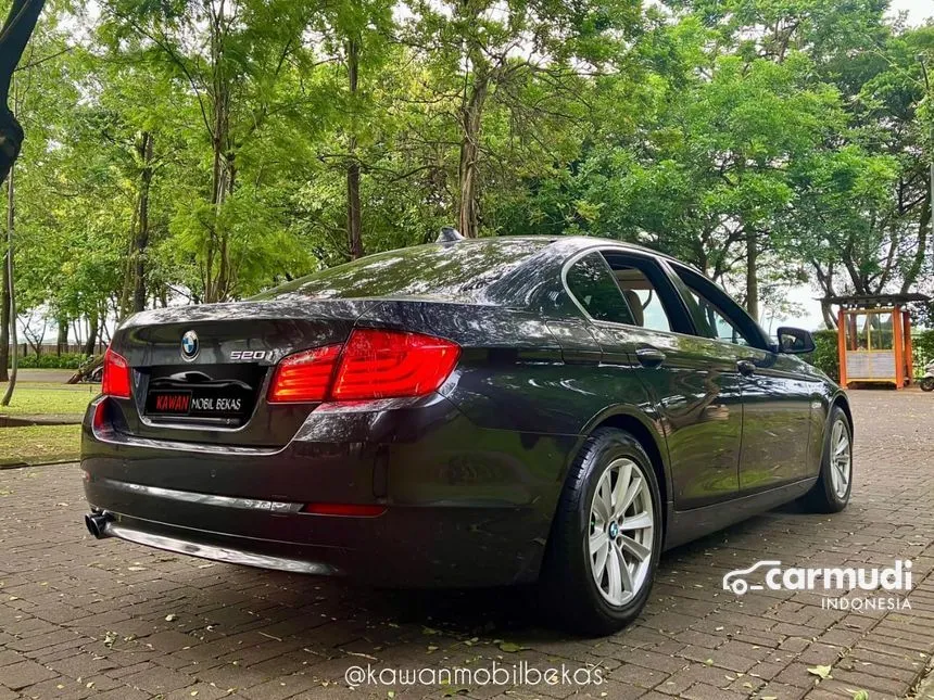 2014 BMW 520i Luxury Sedan