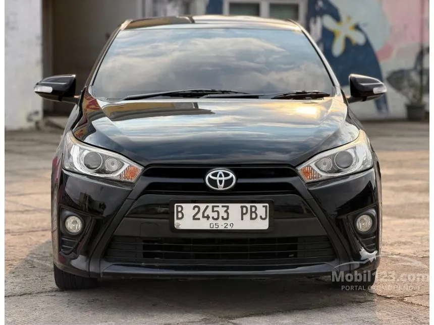 2014 Toyota Yaris G Hatchback