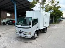 Unregistered 10 Kaki Toyota KDY231 Chiller Ice Box For Sell