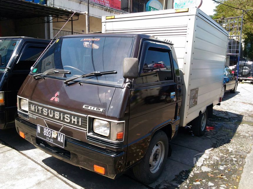Jual Mobil Mitsubishi Colt L300 2001 L300 2.5 di Jawa Jual Mobil Mitsubishi Colt L300 2001 L300 2.5 di Jawa
