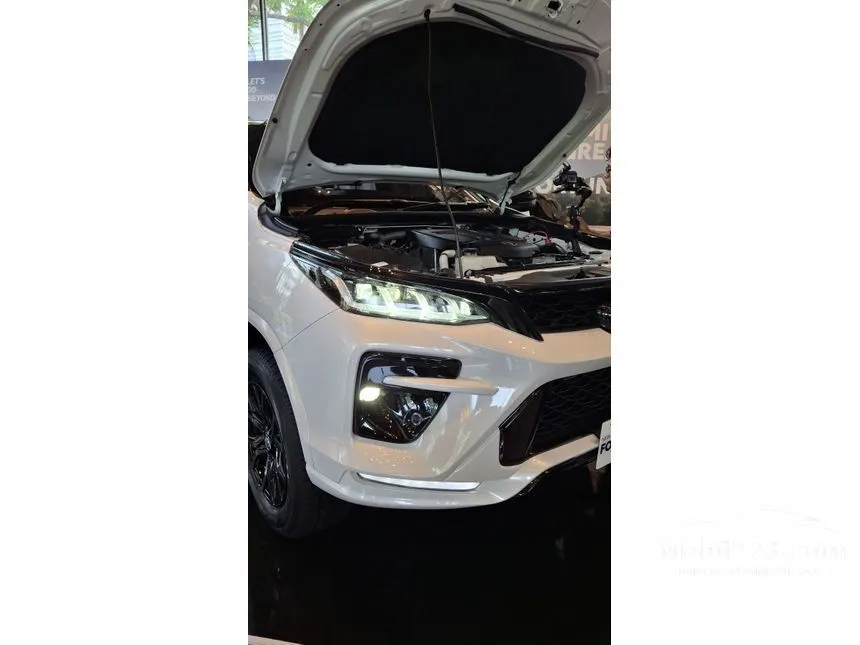 2024 Toyota Fortuner GR Sport 4X2 SUV
