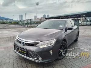 2015 Toyota Camry 2.5 Hybrid Sedan