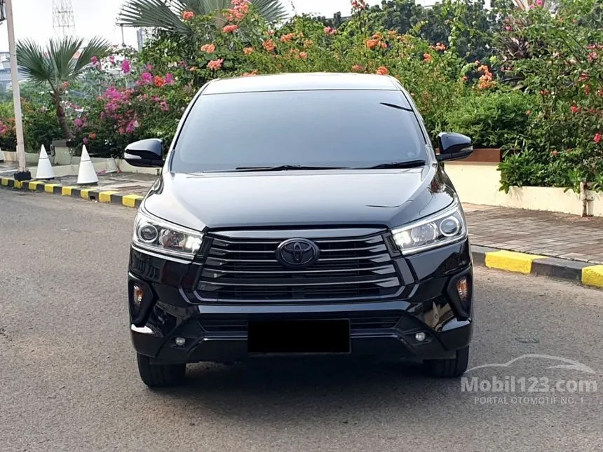 Jual Mobil Toyota Kijang Innova 2022 V 2.4 di DKI Jakarta Automatic MPV Hitam Rp 409.000.000