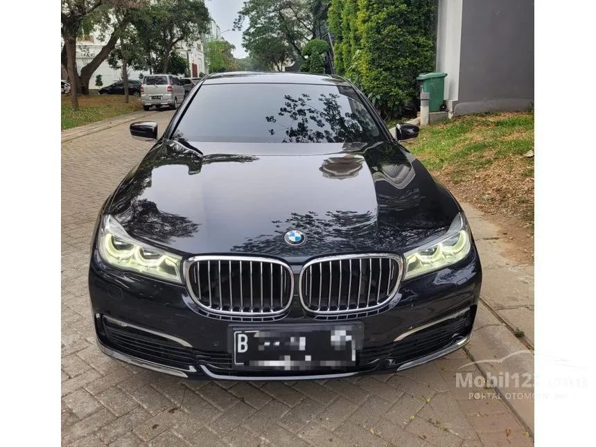 Jual Mobil BMW 730Li 2018 2.0 di DKI Jakarta Automatic Sedan Hitam Rp 725.000.000