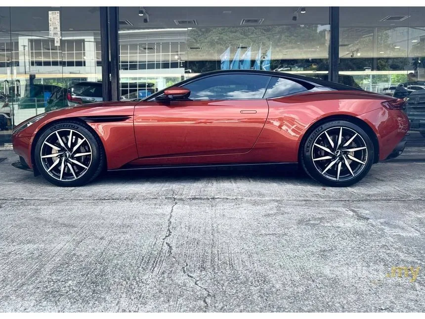 2016 Aston Martin DB11 V12 Coupe