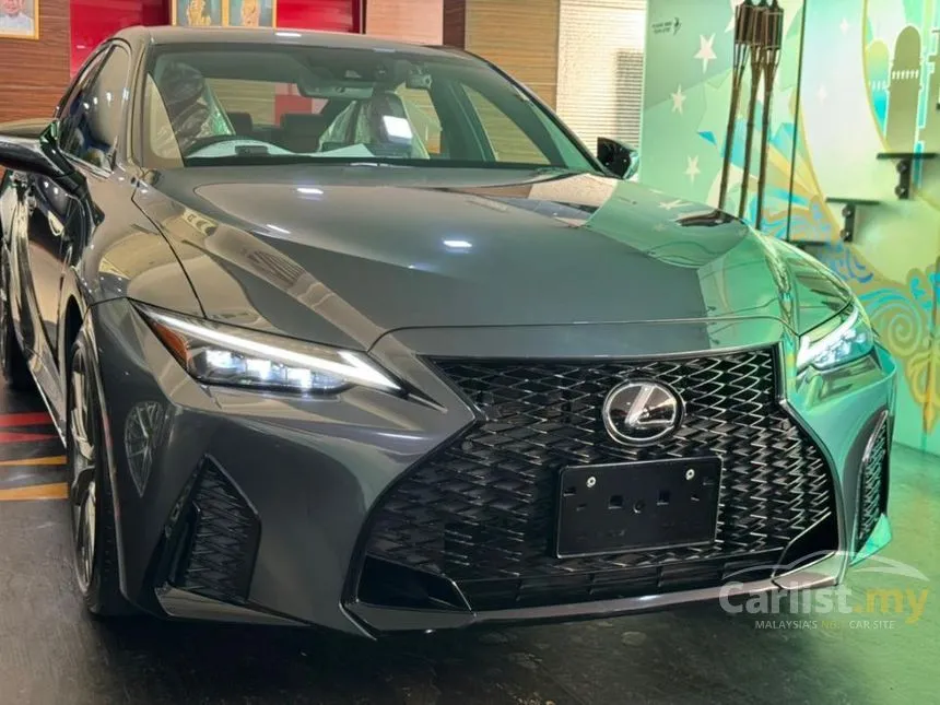 2021 Lexus IS 300 F Sport Sedan