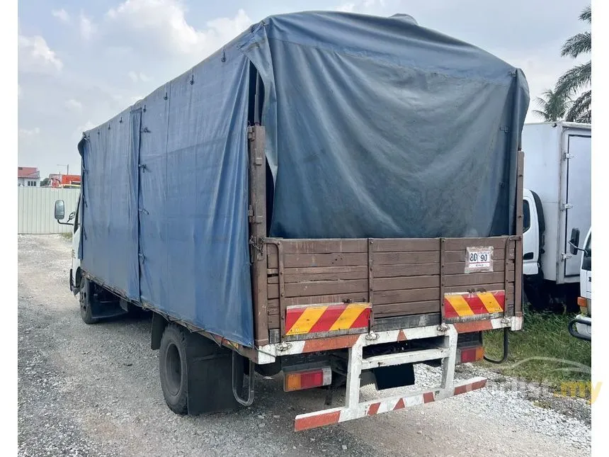 2013 Hino 300 Series WU720R-HKMML3 Lorry