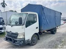 HINO WU720 WOODEN CARGO 17FT 5000KG LORRY #2116AJN - KAWAN