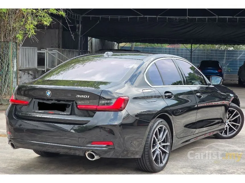 2025 BMW 320i Sport Sedan