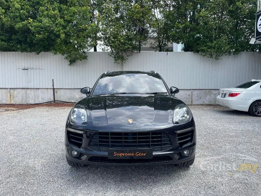 2016 Porsche Macan SUV
