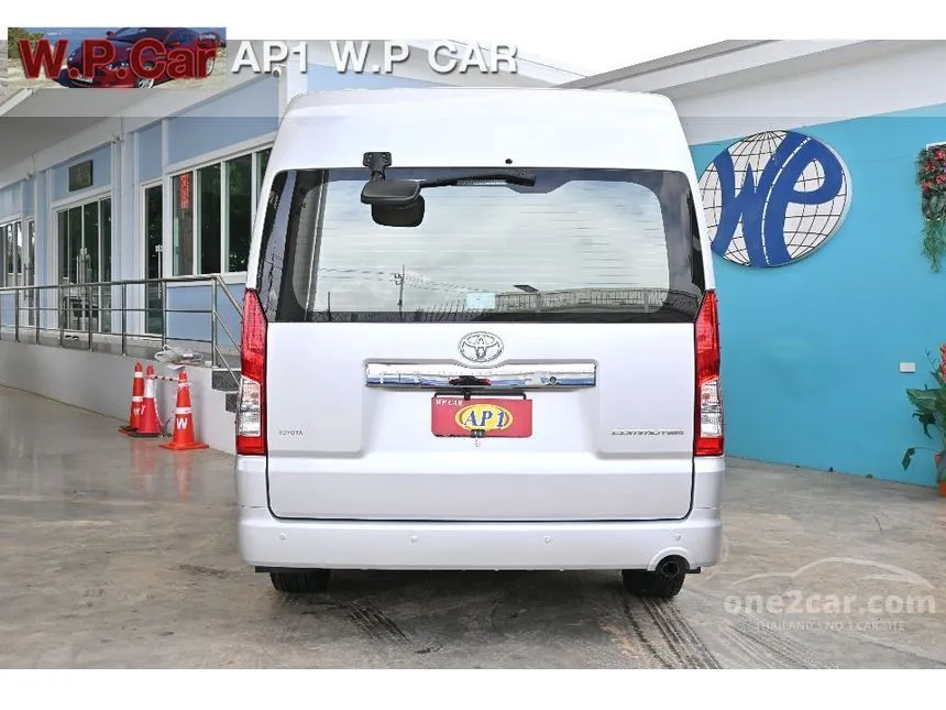 2020 Toyota Commuter Van