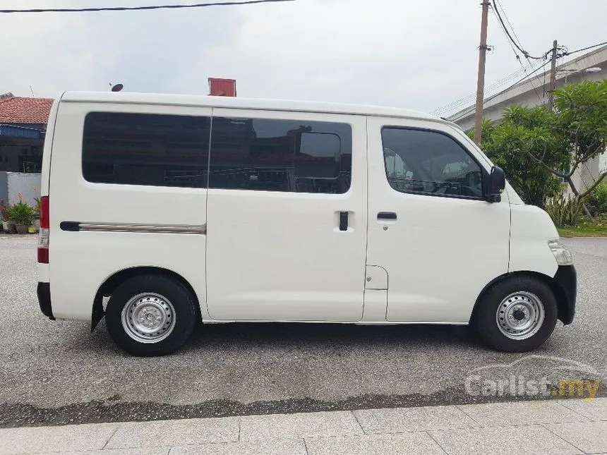2014 Daihatsu Gran Max Window Van Bus
